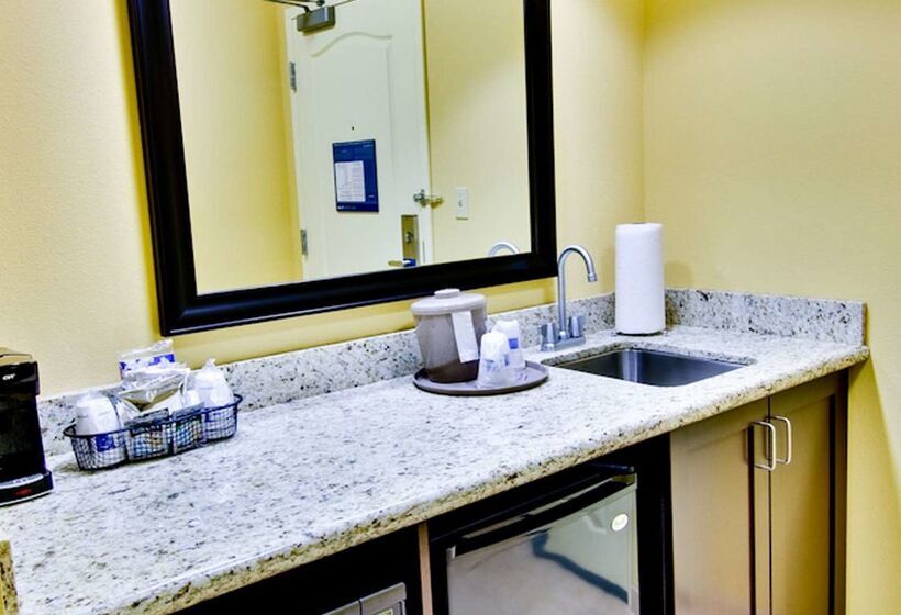 호텔 Hampton Inn & Suites Moreno Valley