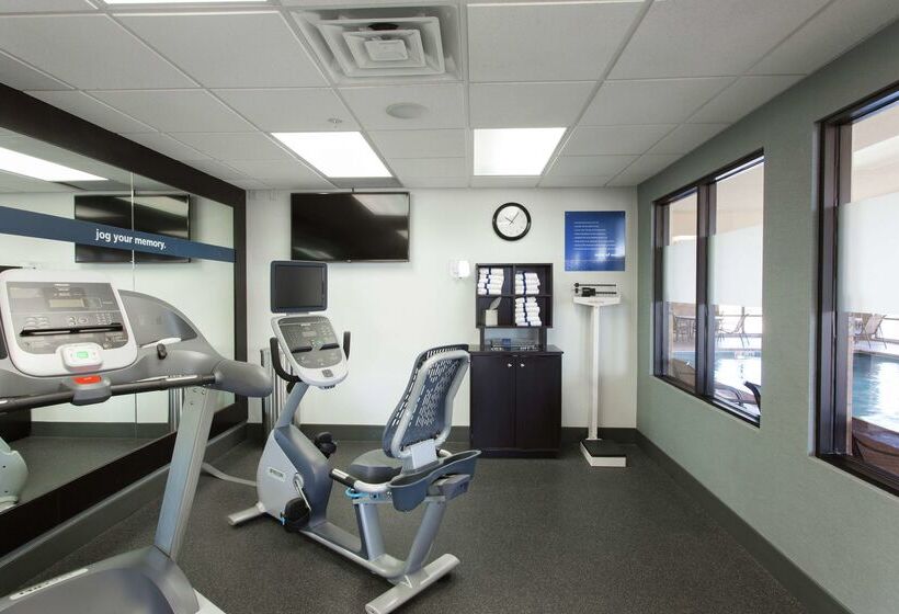 هتل Hampton Inn & Suites Ankeny