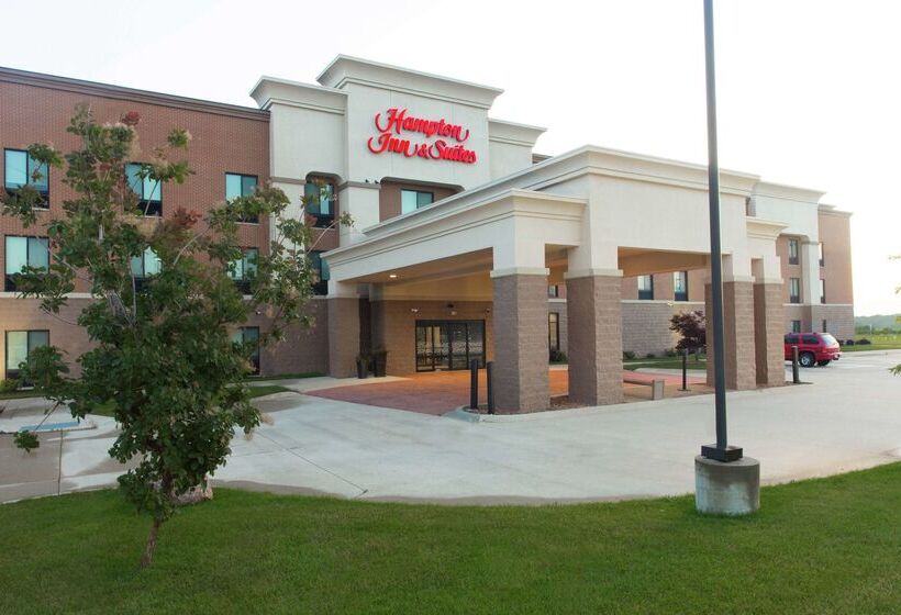 هتل Hampton Inn & Suites Ankeny