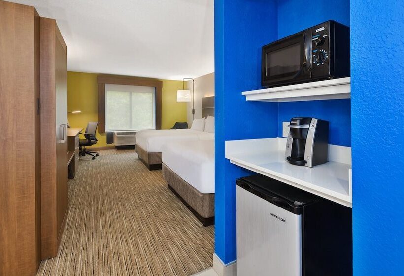 هتل Holiday Inn Express & Suites Chesapeake, An Ihg
