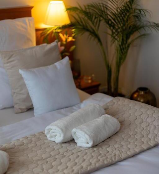 هتل Sofia By The Railway Station Wroclaw