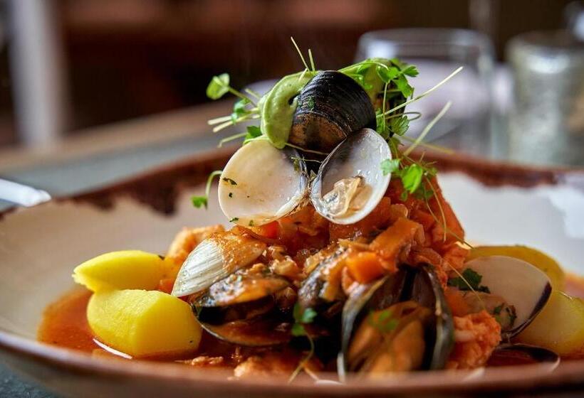 فندق The Horse And Groom Inn