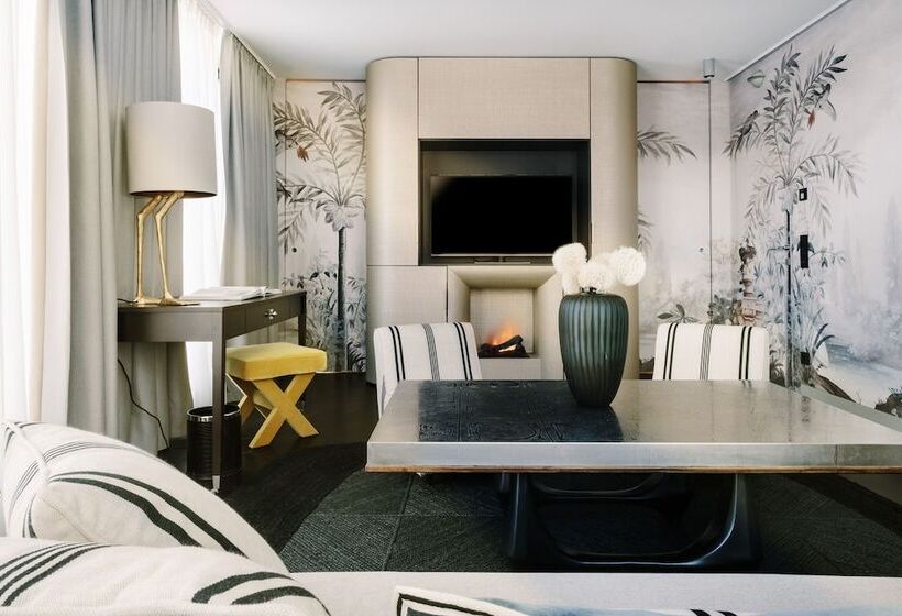 هتل Topazz & Lamée