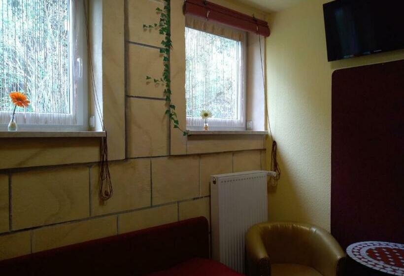 فندق صغير Ferienwohnung Direkt In Ilmenau