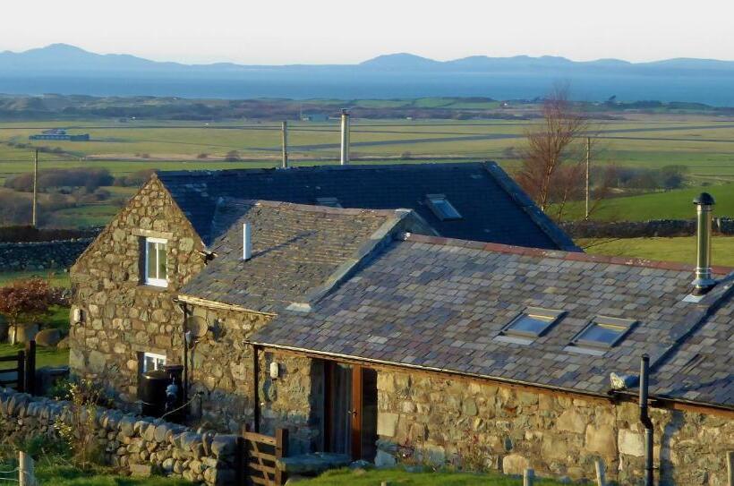 צימר Bryn Teg Barn