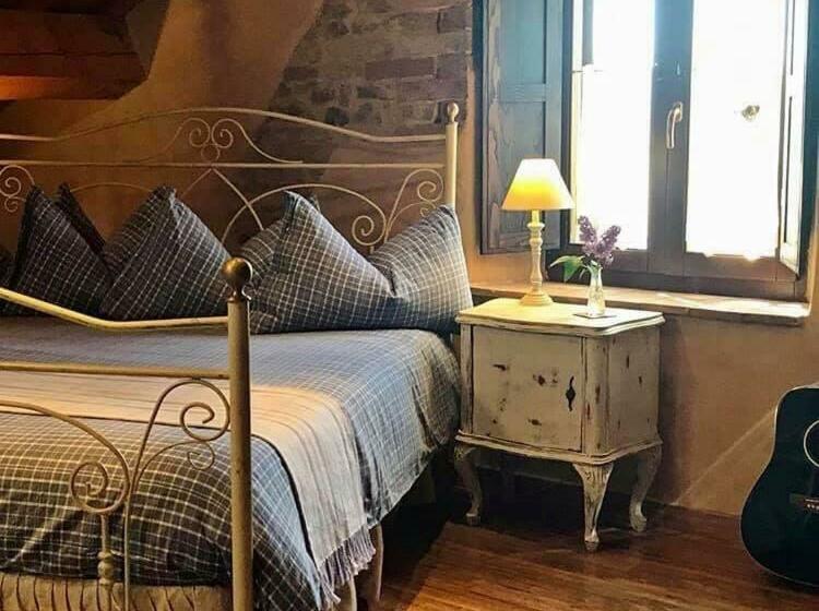 مبيت وإفطار Casale Delle Rondini