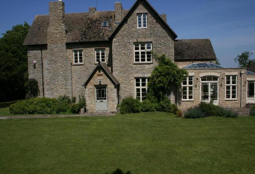 Helmdon House Bed And Breakfast