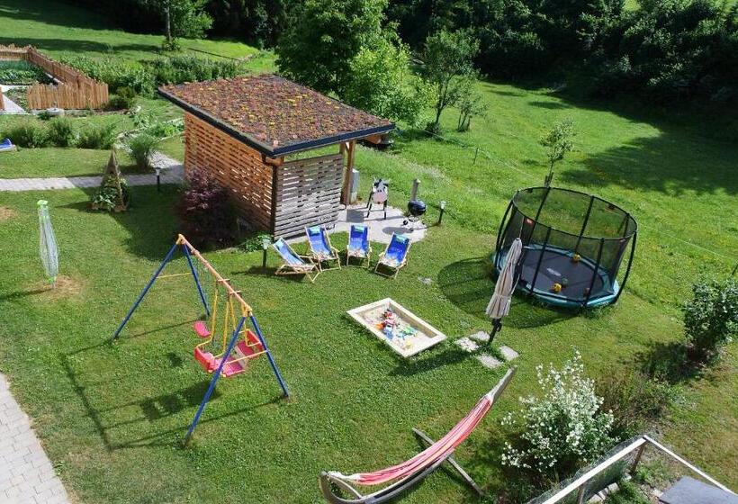 בית מלון כפרי Biohof Teufel