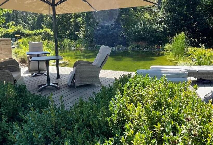 بنسيون Ferienwohnung Landhaus Hohenstein, Schwimmteich, Ruhige Lage