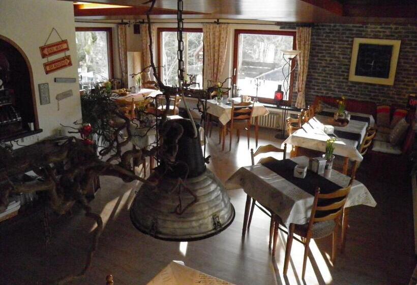 مبيت وإفطار Gasthof Walhalja
