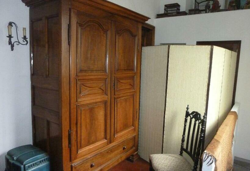 تختخواب و صبحانه Le Cloitre Du Couvent