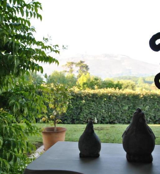 مبيت وإفطار Maison D Hôtes Urbegia