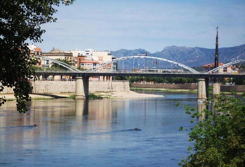住宿加早餐  River Ebro Holidays