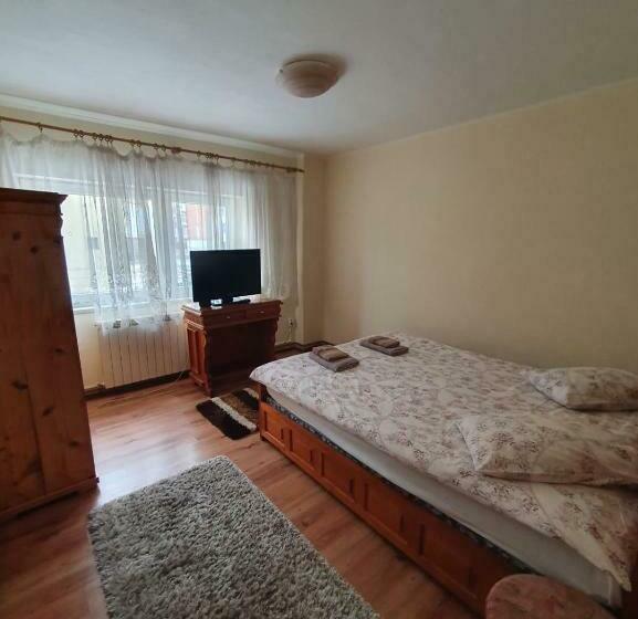 פנסיון Casa Caprioara