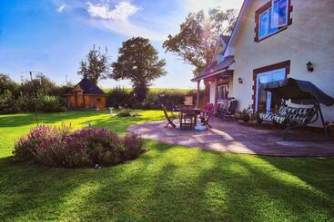 Henbere Farm B&b