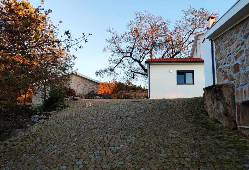 בית מלון כפרי Quinta Dos Carvalhais   Serra Da Estrela
