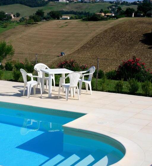 بنسيون Agriturismo Fara