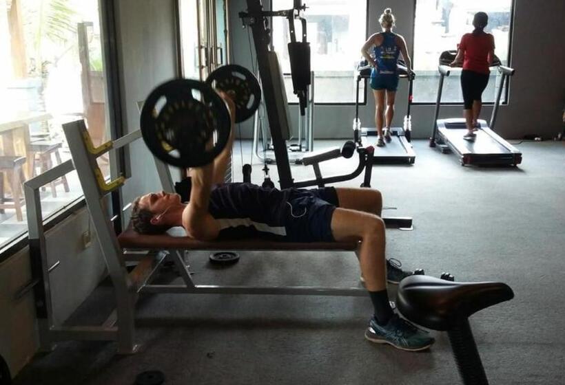Пансион Uma Caming Villas & Gym