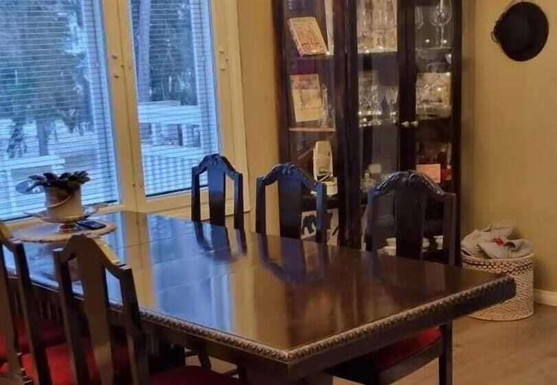 بنسيون Wanha Neuvola Guesthouse