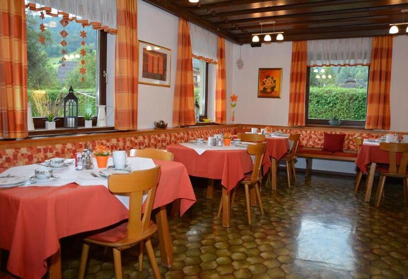 住宿加早餐  Pension Kreischberg Mayer