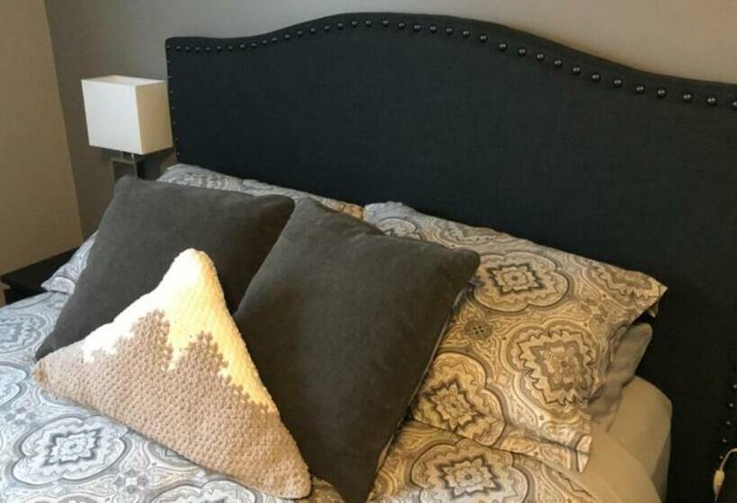פנסיון Four Cedars Accommodation