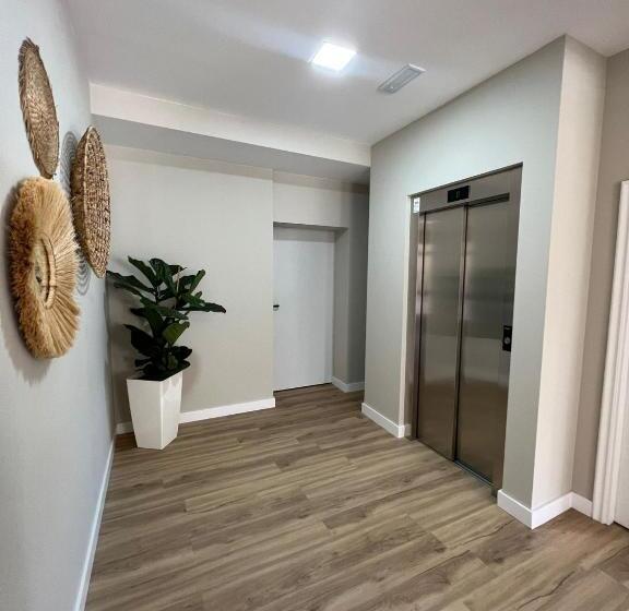 پانسیون Hostal Eden