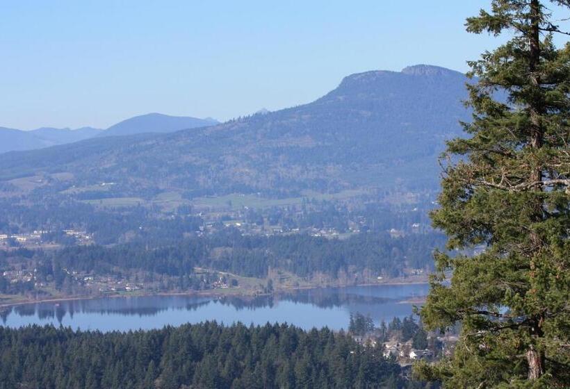 פנסיון Eaglenest Manor Cowichan