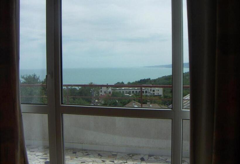پانسیون Popov Guest House