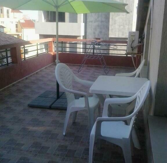 פנסיון Summer Sz Guest House