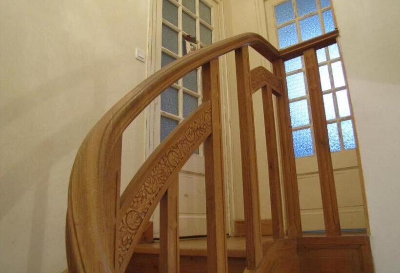 ベッドアンドブレックファースト Chambres D Hôtes Les Muriers