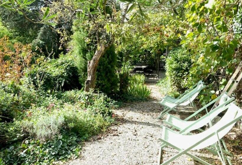 ベッドアンドブレックファースト Chez Providence Chambres Et Table D Hôtes