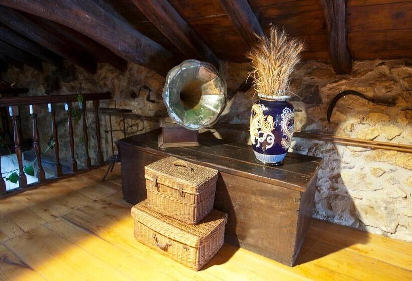 بنسيون Agroturismo Izarre