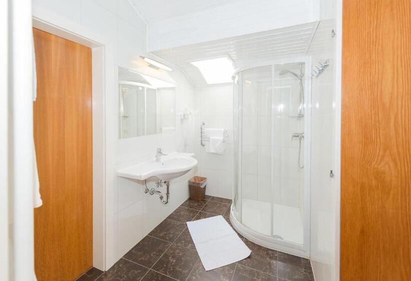 پانسیون Landhaus Tritscher