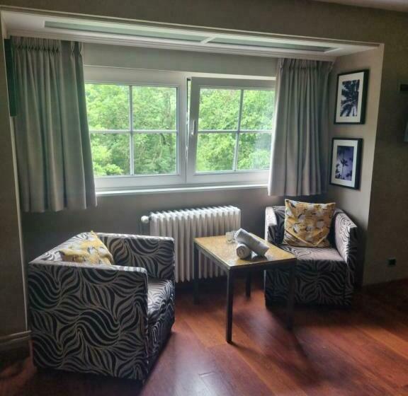 ベッドアンドブレックファースト Le Manoir De Morimont