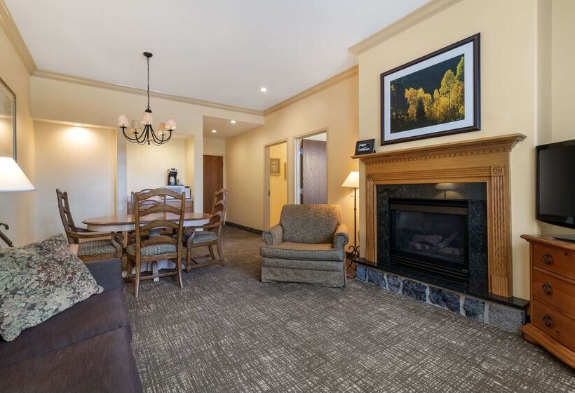 בית מלון כפרי Best Western Plus Waterburystowe