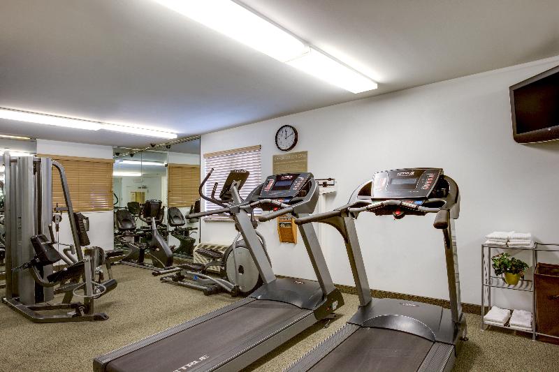 هتل Candlewood Suites Chesapeake Suffolk, An Ihg