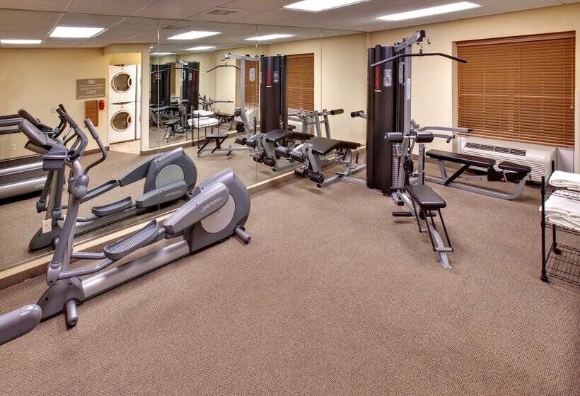 هتل Candlewood Suites Omaha Airport By Ihg