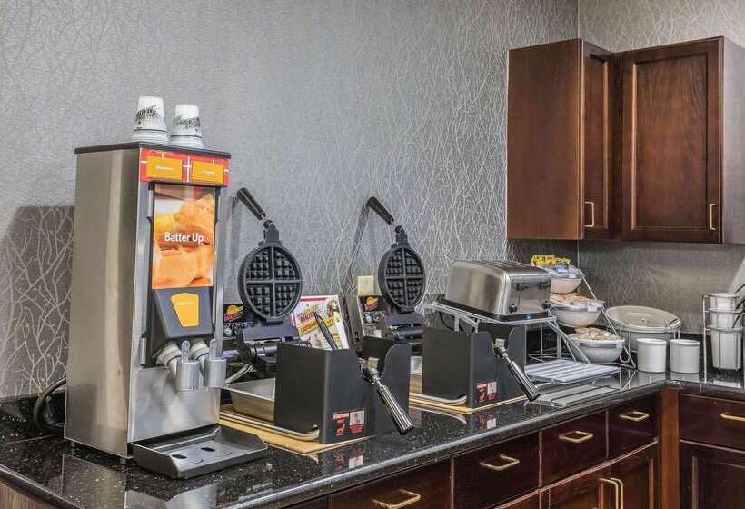 هتل Comfort Inn Sw Omaha I80