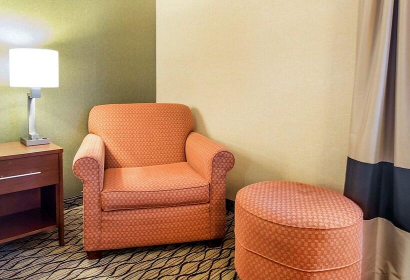 בית מלון כפרי Comfort Inn