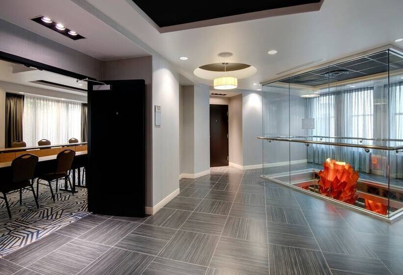 هتل Courtyard By Marriott Atlanta Downtown