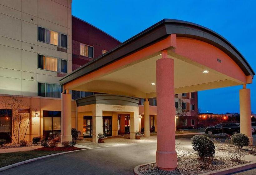 هتل Courtyard Louisville Northeast