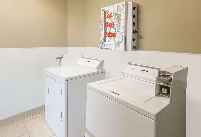 فندق Days Inn By Wyndham Carlisle