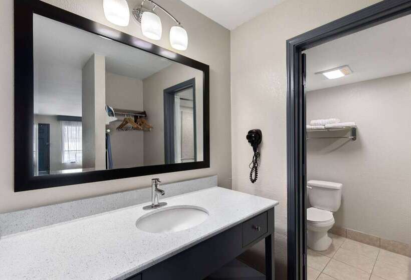 فندق Days Inn By Wyndham Carlisle