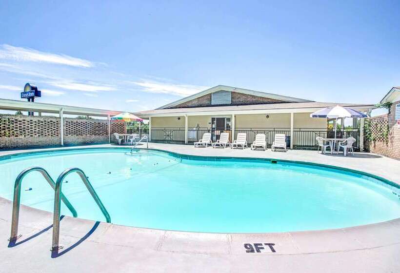 ホテル Days Inn By Wyndham Lincolnton