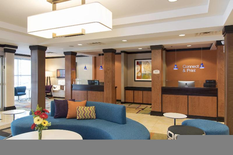 هتل Fairfield Inn & Suites By Marriott Omaha Downtown