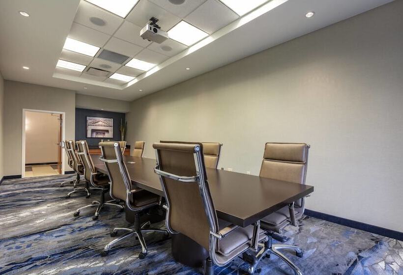 فندق Fairfield Inn & Suites Columbus