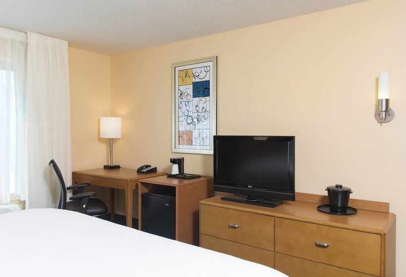 هتل Fairfield Inn & Suites By Marriott Omaha Downtown