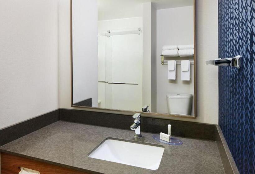 فندق Fairfield Inn & Suites Worcester Auburn
