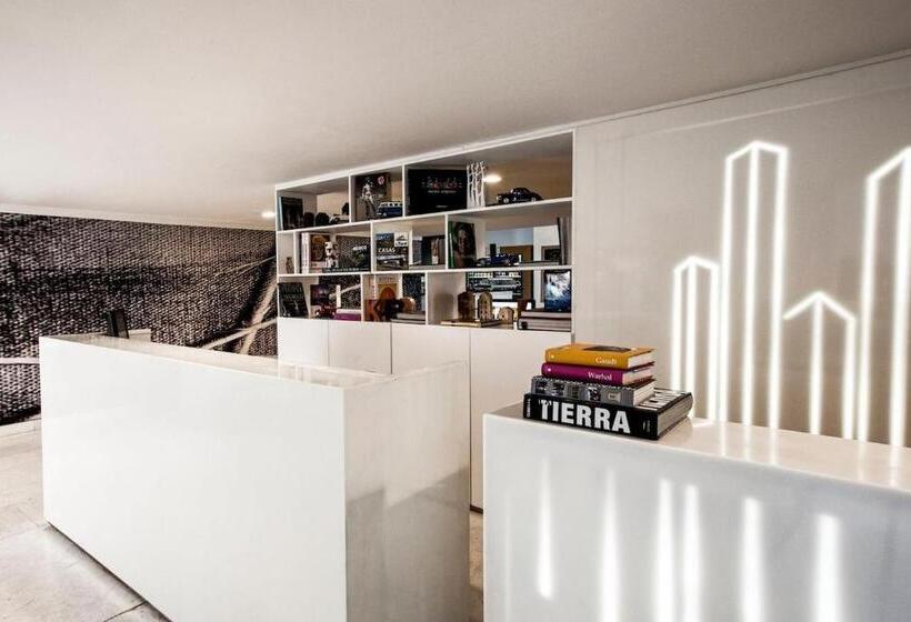 ホテル Fiesta Inn Express Naucalpan