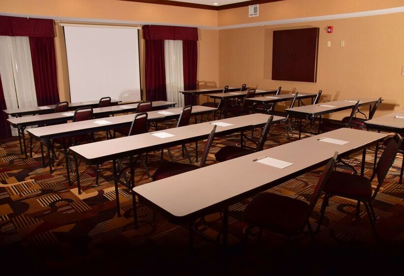 Отель Hampton Inn Indiana